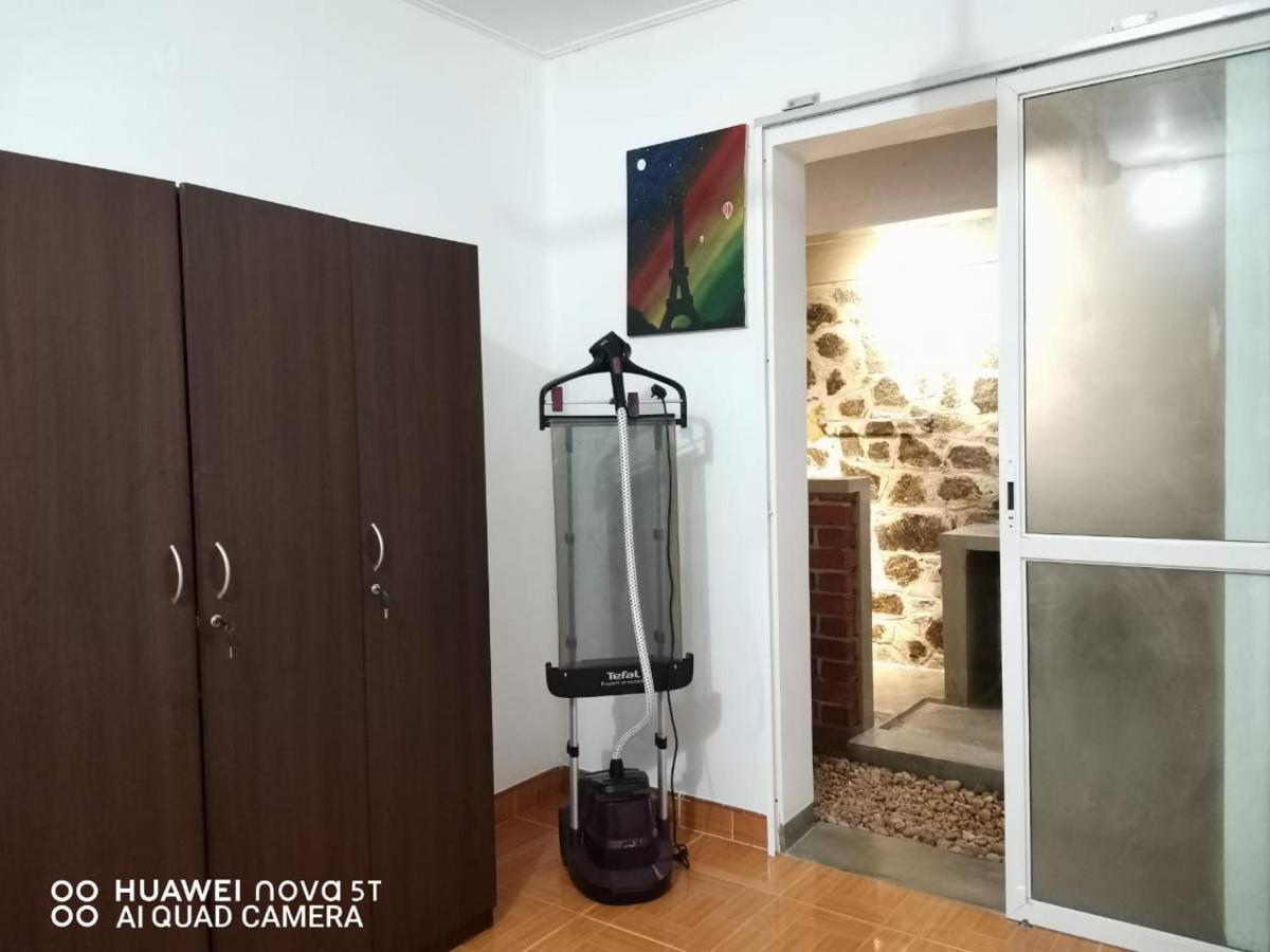 Bee Cottage נגומבו מראה חיצוני תמונה